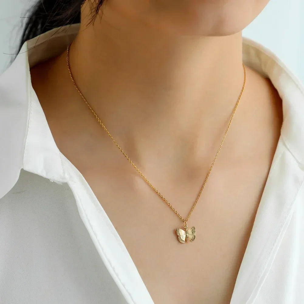 NEULRY Metal Style Silver Color Triangle Pendant Necklace