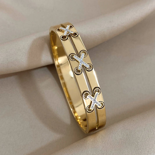 AENSOA Trend Charm 18K Gold Plated Stainless Steel Bracelet