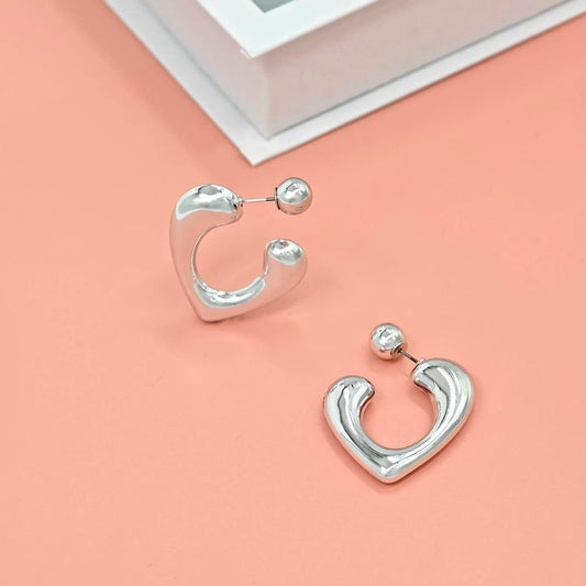 Fashionable C-Shaped Earrings with Unique Design