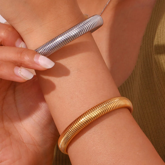 AENSOA 316L Stainless Steel Simple Stripe Opening Bracelet