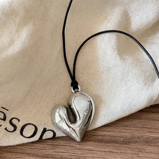 LATS Vintage 80s Red Heart Pendant Necklace